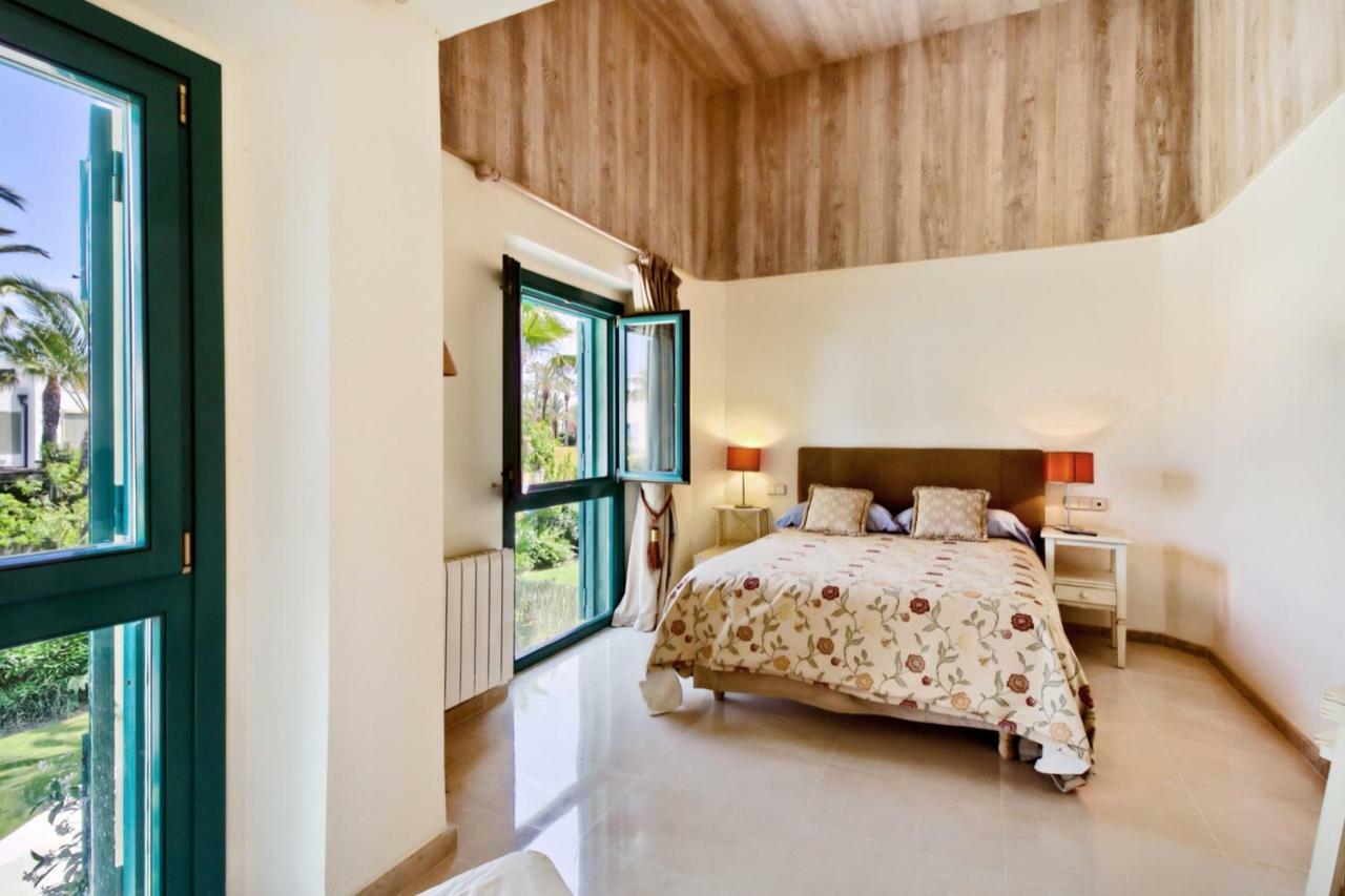 Adosado En Ribera Del Emperador Villa Sotogrande Exterior photo